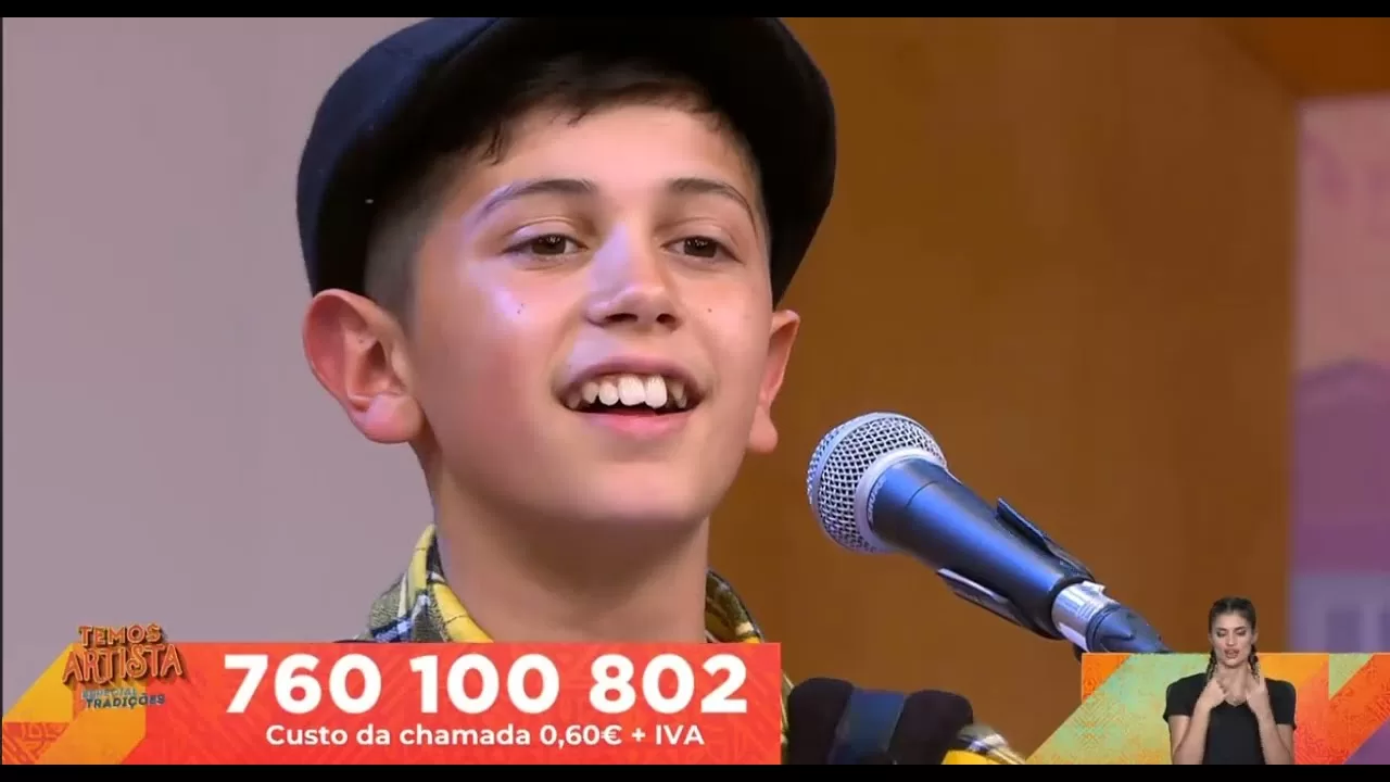 Sou Português Emigrante muito Bem Cantado por este TRIO de Meninos